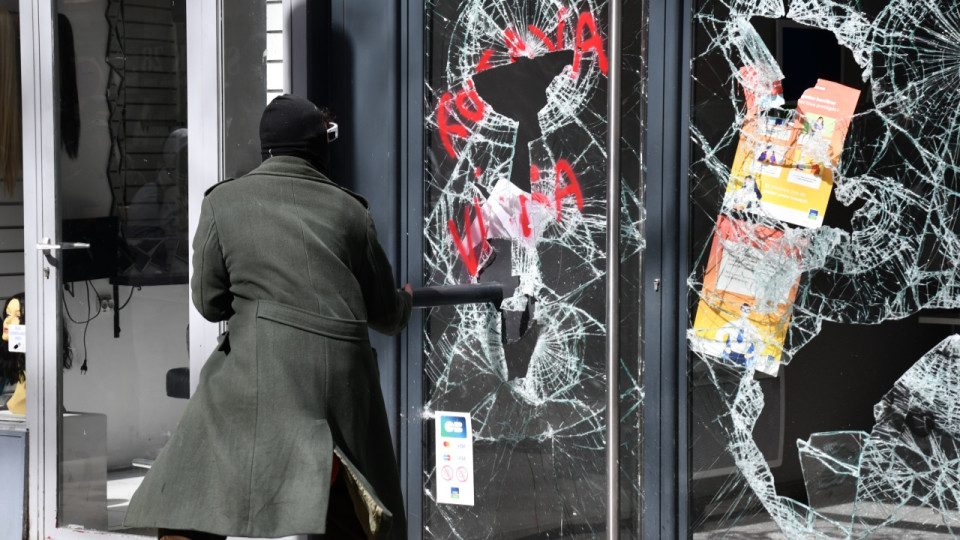 Grégory Doucet propose un fonds d’indemnisation des commerces attaqués : qu’en pensent les commerçants ?