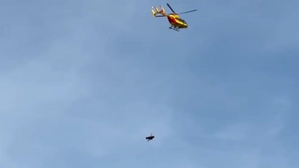 Lyon : après une chute de cinq mètres, il est sauvé par un hélicoptère