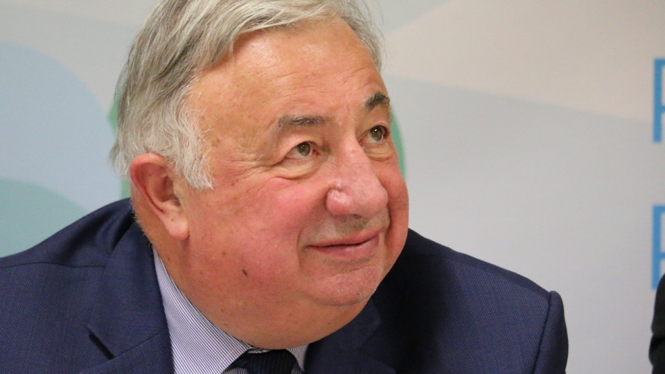 Manifestation pour la venue d’Emmanuel Macron à Lyon : "indigne" et "inacceptable" pour Gérard Larcher