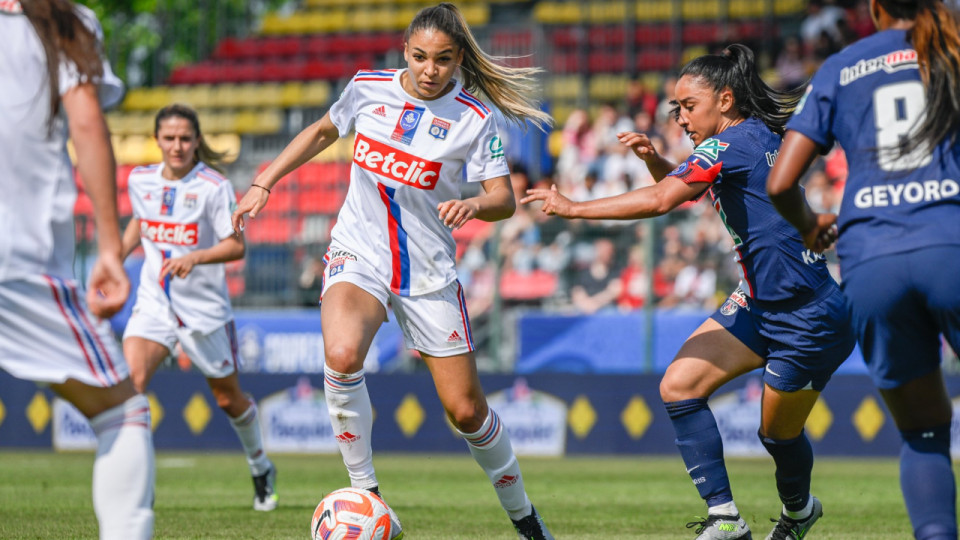 L’OL féminin bat le PSG et récupère la Coupe de France