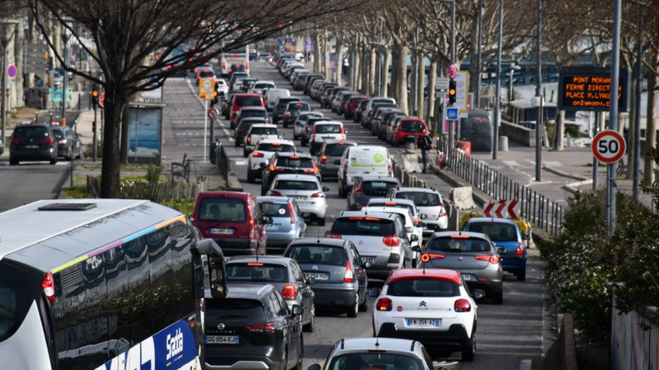 Auvergne-Rhône-Alpes : deuxième région de France la moins prudente au volant