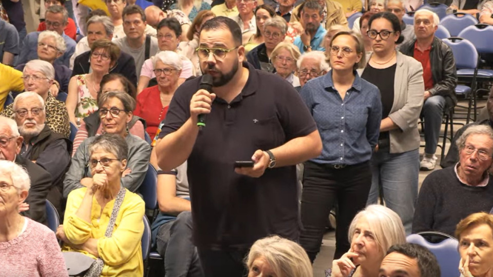 Grande rue d’Oullins à sens unique ? Ambiance électrique à la réunion publique