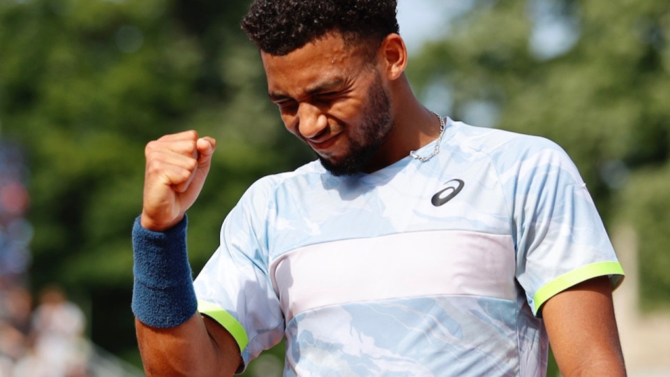 Open Parc de Lyon : Arthur Fils remporte son premier titre face à Francisco Cerundolo