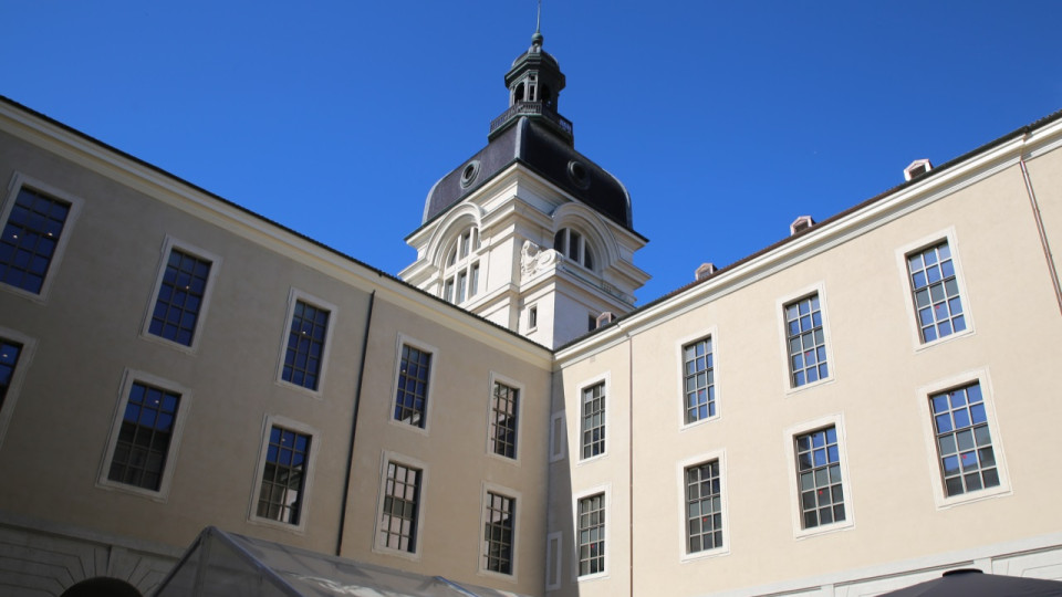 Lyon : il jette son mégot, début d’incendie au Grand Hôtel-Dieu