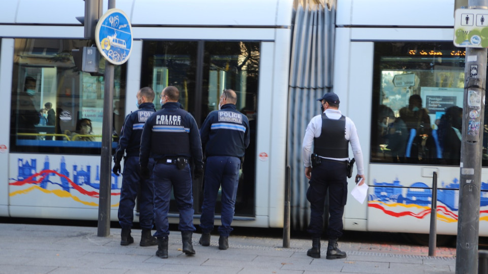 Meyzieu : le suspect d’une tentative de meurtre au couteau interpellé et écroué