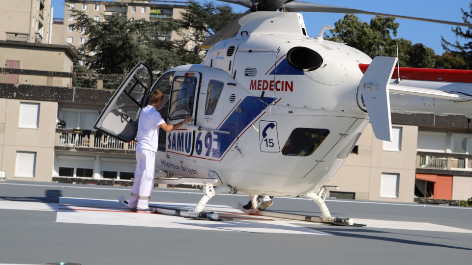 Près de Lyon : une fillette à vélo percutée par un automobiliste