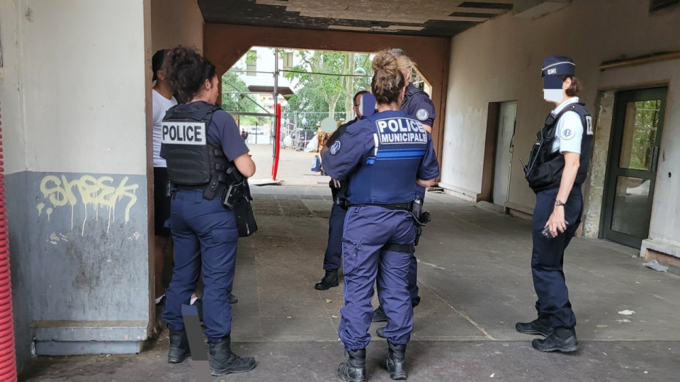 Coup de filet à Villeurbanne : plusieurs kilos de cannabis saisis dans les parties communes d’un immeuble