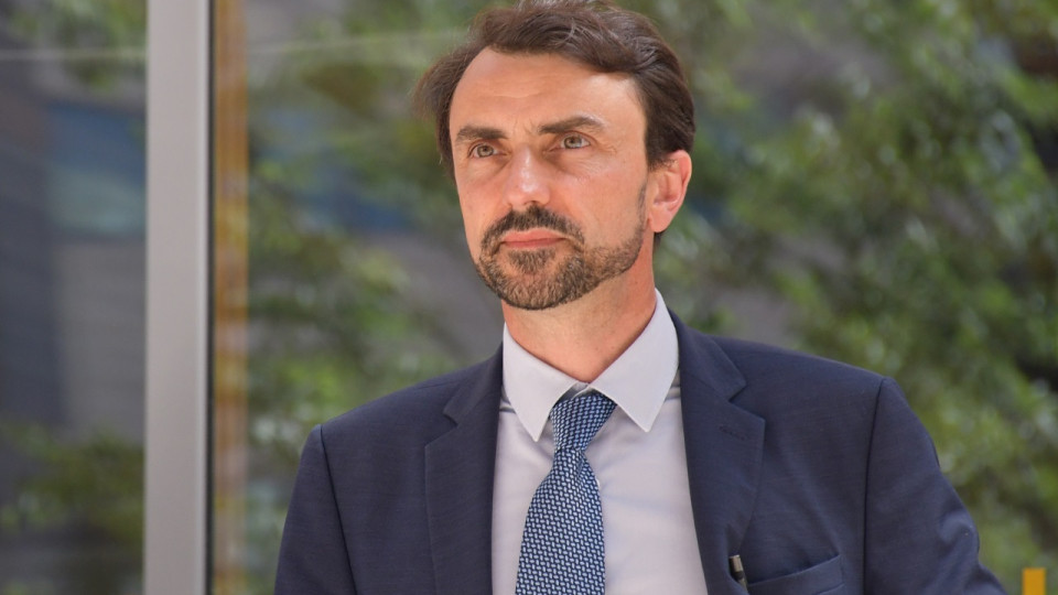 Ecosexualité : Grégory Doucet écrit à Eric Ciotti pour qu'il passe un savon à Pierre Oliver