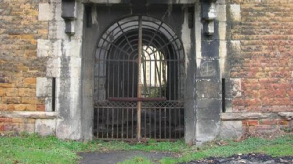 Lyon : la s&eacute;ance d'Urbex tourne mal, il fait une lourde chute au fort de Loyasse