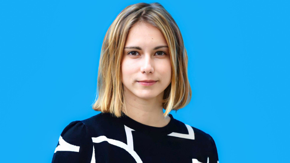 Atteinte d'une sclérose en plaques, cette jeune lyonnaise veut sensibiliser aux handicaps invisibles