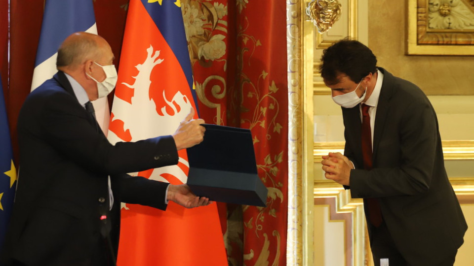 Décès de Gérard Collomb : un "maire transformateur et humaniste" pour Grégory Doucet, un "travailleur profondément attachant" selon Bruno Bernard