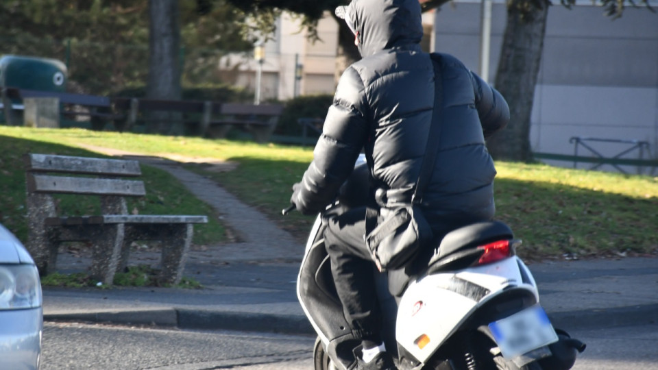 Meyzieu : un homme menace deux individus au pistolet airsoft