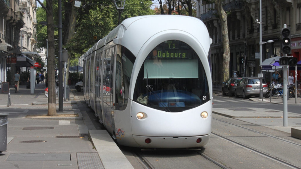 TCL : découvrez les augmentations de tarifs prévues en 2024 !