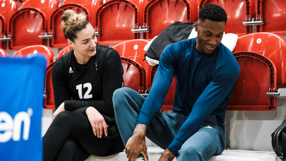 Après l’incendie du Sportica, un basketteur de Gravelines-Dunkerque vient s’entraîner dans le club de sa femme à Lyon