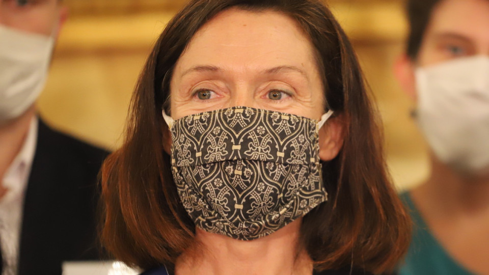 Lyon : une adjointe de Grégory Doucet rend son écharpe