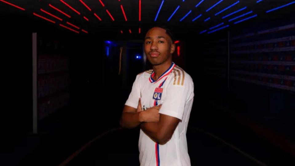 Le jeune talent belge Malick Fofana à l'OL jusqu'en 2028 (officiel)