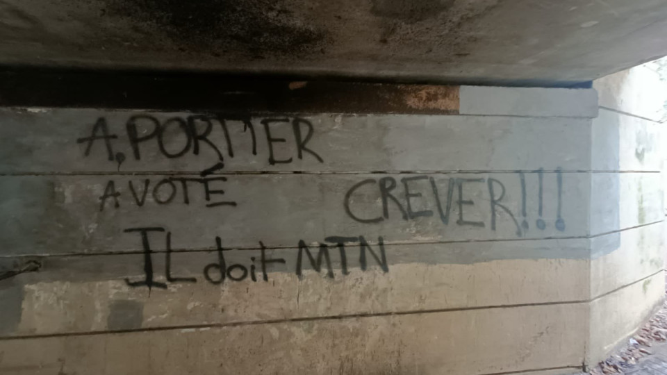 "Il doit maintenant crever" : un député du Rhône visé par un tag menaçant