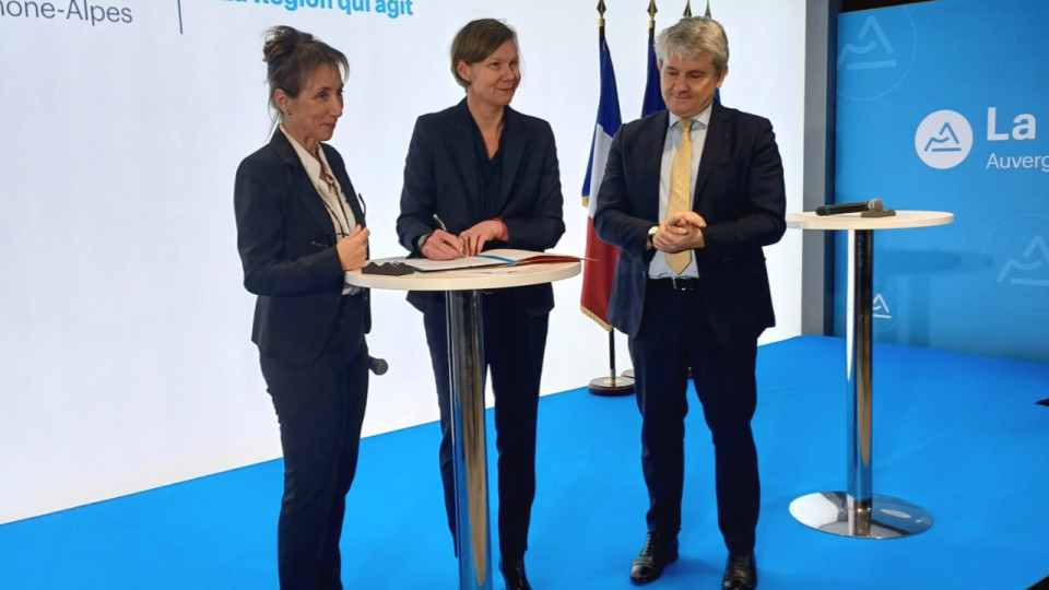 Deux ans après avoir sucré les subventions de Sciences Po Grenoble parce que trop "woke", la Région se rabiboche