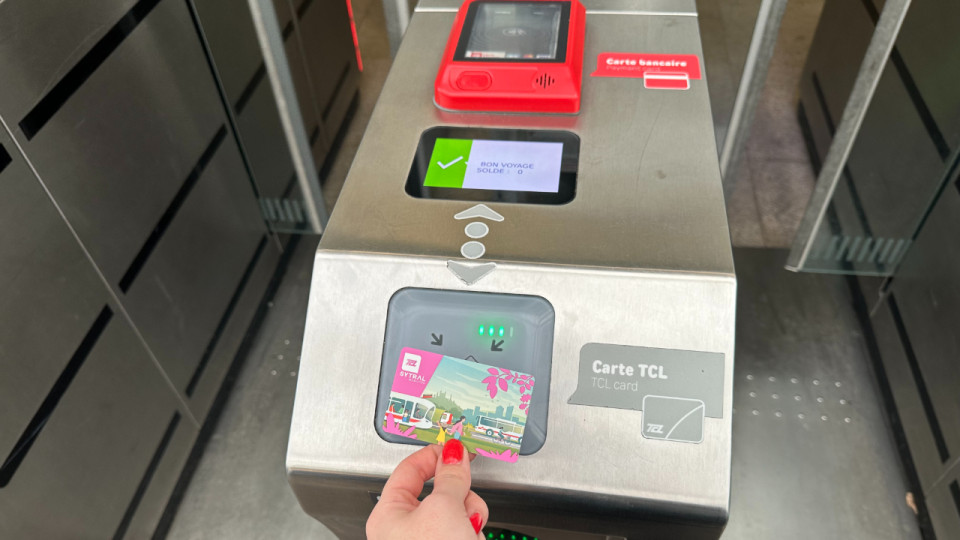 TCL : Un nouveau billet va bientôt remplacer les tickets rouges