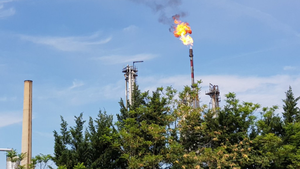 La torche de la raffinerie de Feyzin allumée ce jeudi