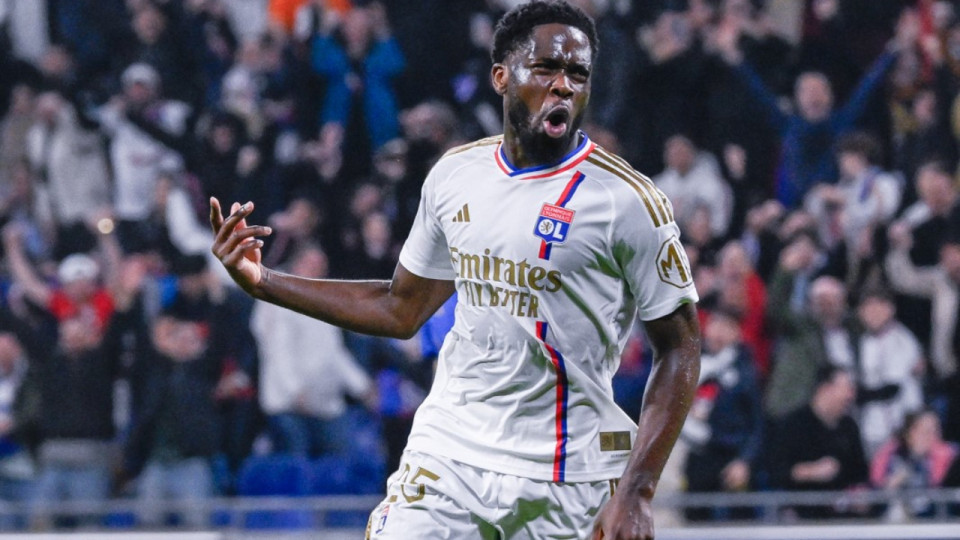L'OL poursuit sur sa lancée et s'offre l'OGC Nice !