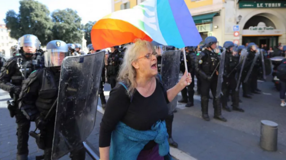 Affaire Geneviève Legay : le commissaire ayant ordonné la charge condamné à Lyon