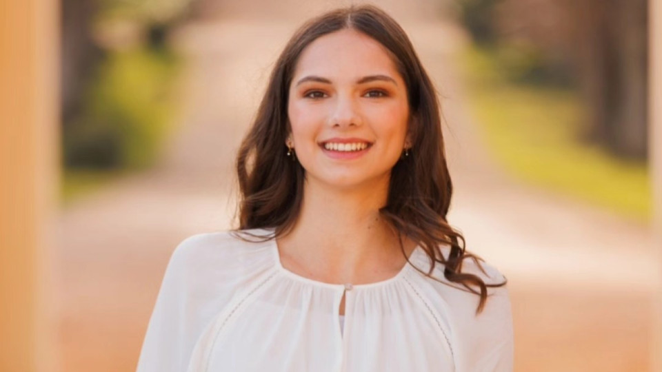 Ombeline Chevalier décroche la couronne de Miss Beaujolais 2024