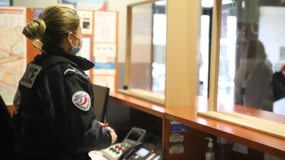 Il appelle le 17 pour menacer des policiers : un homme interpellé près de Lyon