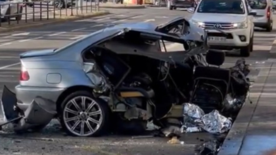 Lyon : un accident voiture-bus TCL fait un mort, grosse pagaille sur les quais du Rhône