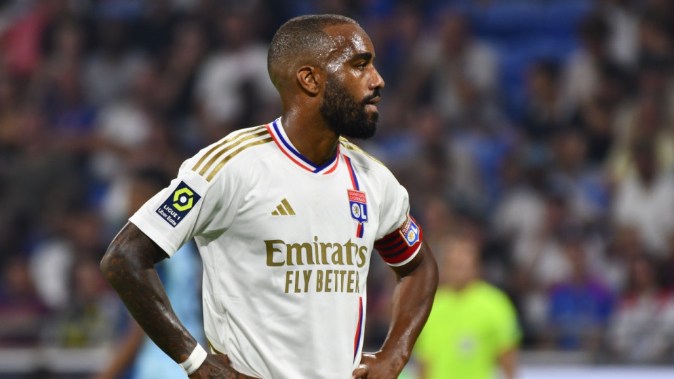 OL : Alexandre Lacazette aurait reçu une offre "irrefusable" d'Arabie Saoudite