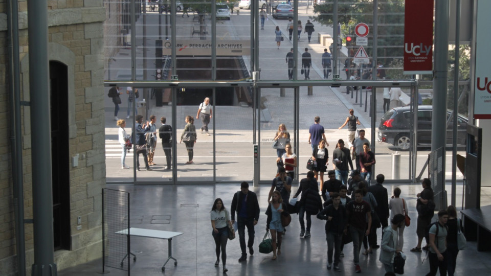 Lyon : le parcours du combattant pour trouver un logement étudiant devant Paris