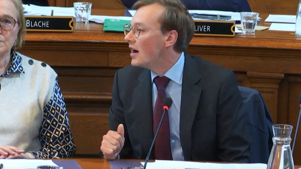 La droite "nulle et homophobe", Rémi Zinck "salopard" : les élus lyonnais s'écharpent sur la future Marche des Fiertés