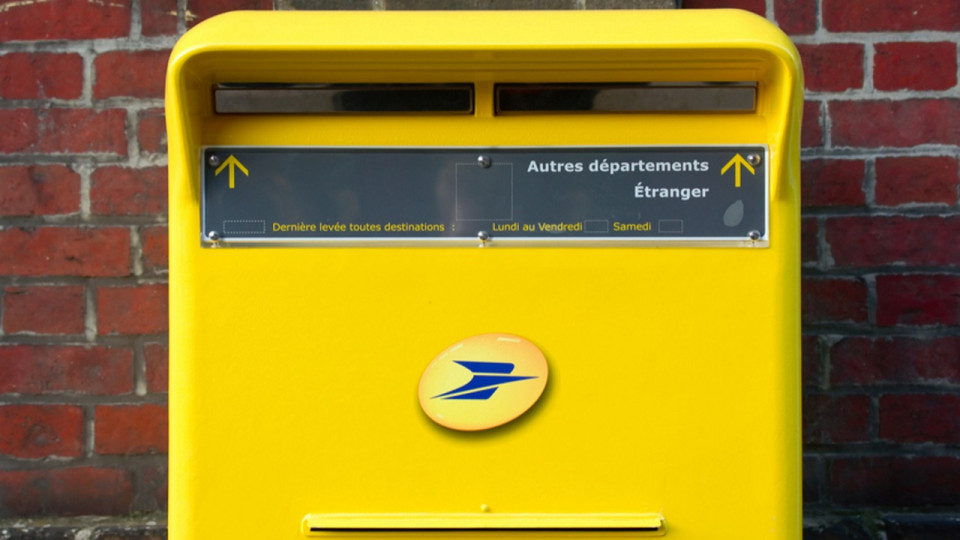 Près de Lyon : de nouvelles plaintes contre la factrice qui jetait le courrier à la poubelle