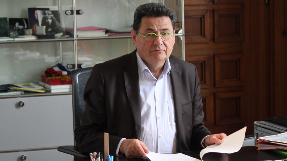 Législatives à Villeurbanne : l'ancien maire Jean-Paul Bret officiellement candidat