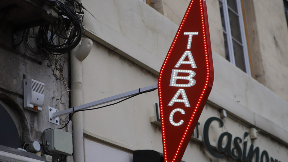 Lyon : Un tabac braqué par un homme avec un pistolet à billes