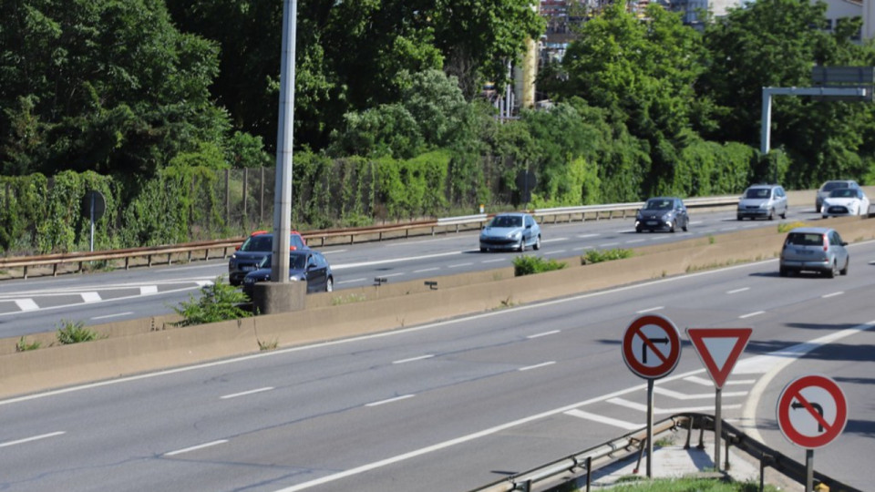 Lyon : à plus de 170 km/h sur le périphérique, il finit bloqué… à un feu rouge
