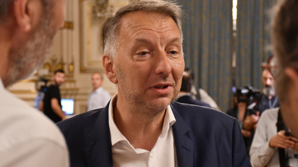 Législatives : Bruno Bernard, le président de la Métropole de Lyon, appelle à "battre le Rassemblement National"