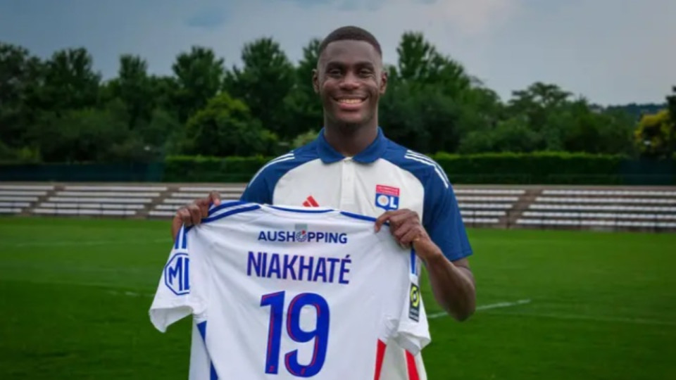 Moussa Niakhaté devient le transfert le plus cher de l’histoire de l’OL (officiel)
