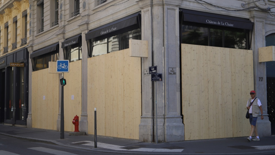 Législatives 2024 : les commerces de la Presqu’île se préparent face aux possibles débordements