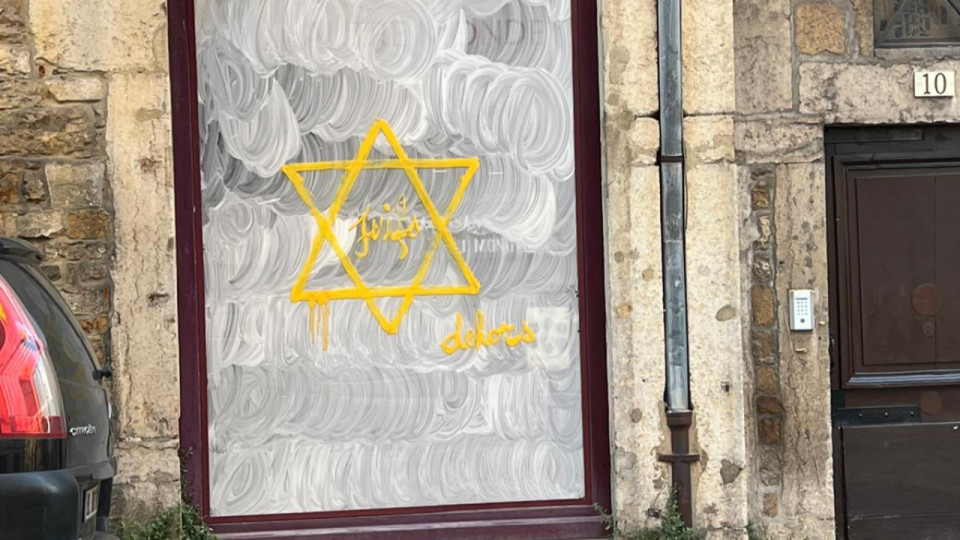 Tag antisémite à Lyon : c'était pour le tournage d'un film sur de Gaulle