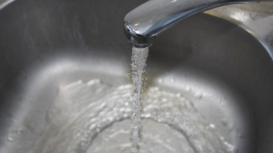 Eau polluée au plomb : la situation s’améliore dans les écoles de Lyon, la Ville maintient sa vigilance