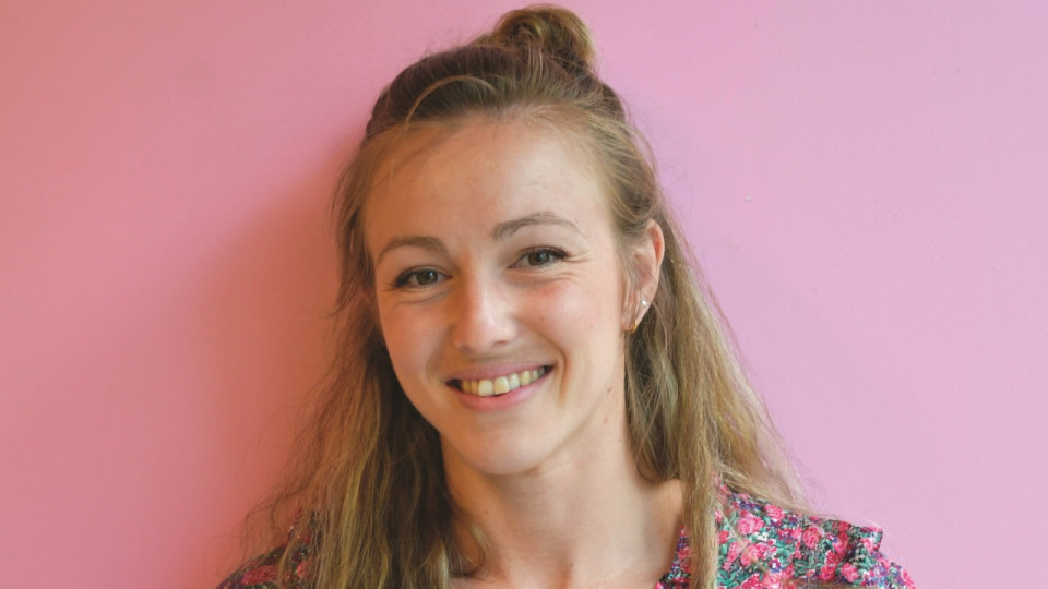 "Faire connaître l'acroyoga" : l’été des Lyonnaises avec Danaé Peters (La France a un incroyable talent)