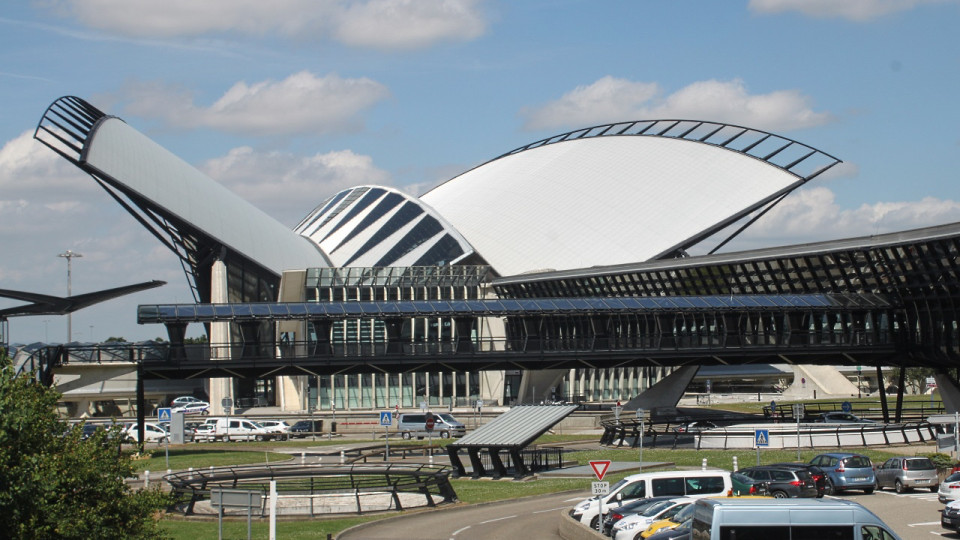Panne Microsoft : l’aéroport de Lyon Saint-Exupéry impacté par des retards de vol