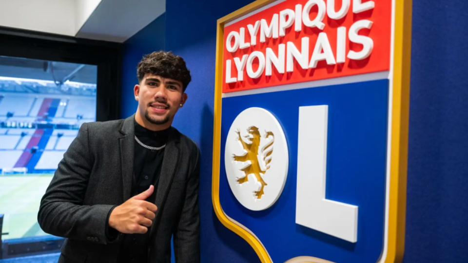 L'OL s'offre un buteur anglais de seulement 16 ans