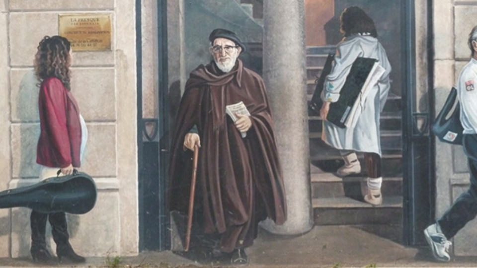 Fresque des Lyonnais : un comité de citoyens et d'élus pour décider du maintien ou du retrait de l'abbé Pierre ?