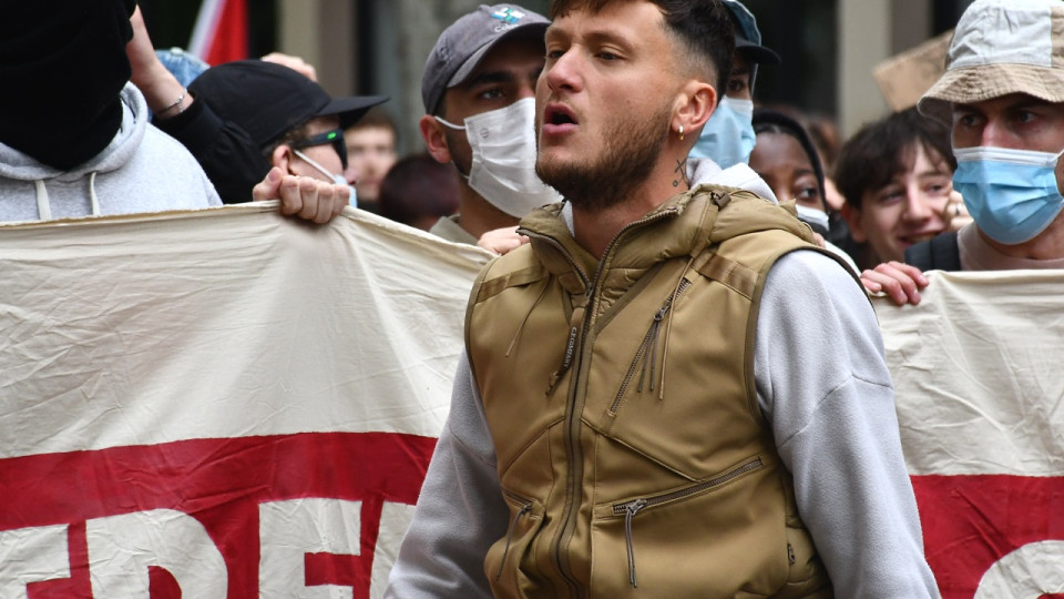 "Mode jeune garde activé" : le député fiché S Raphaël Arnault à Londres pour une manifestation antifasciste