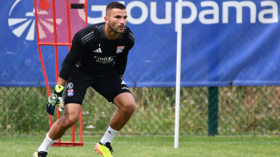 OL : Anthony Lopes veut récupérer les salaires de sa dernière année de contrat, les dirigeants le poussent vers la sortie !