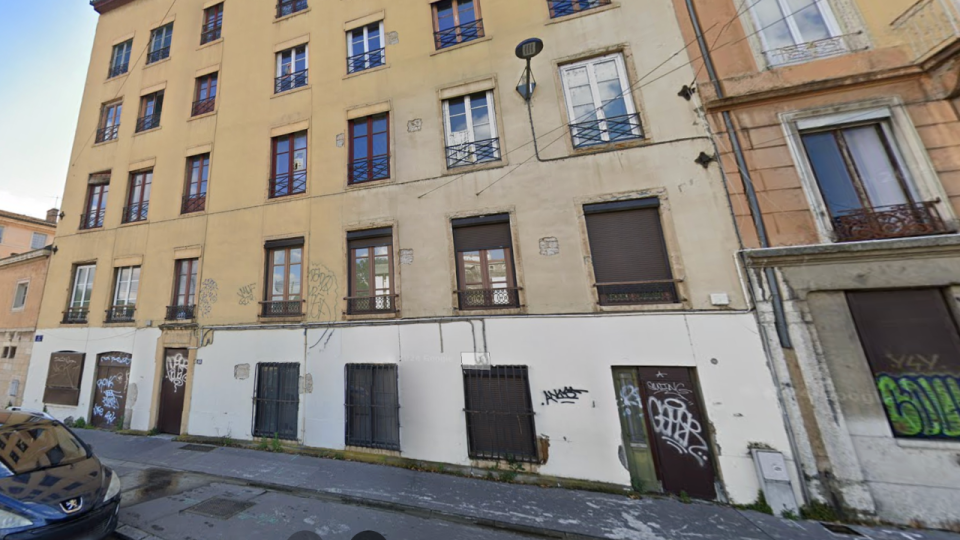 Lyon : les familles du squat du quai Arloing autorisées à rester trois semaines de plus par la justice