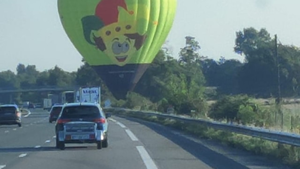 Près de Lyon : atterrissage imprévu d'une montgolfière aux abords de l'autoroute A6