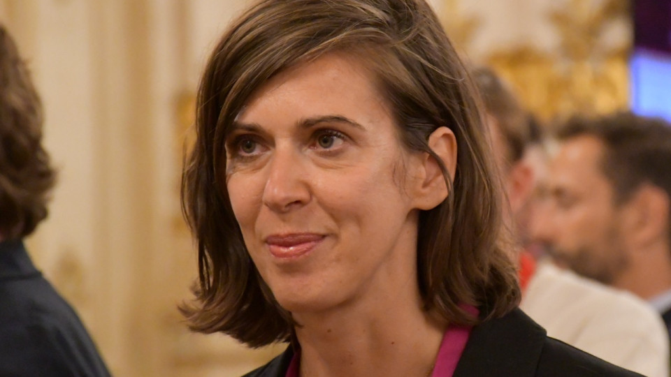 Michel Barnier Premier ministre : "L’incarnation d’un  monde révolu dont les Français ne veulent plus" selon Sandrine Runel